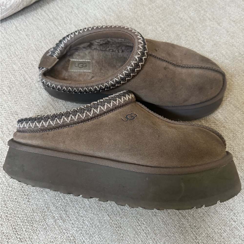 UGG Women's Brown Slippers
